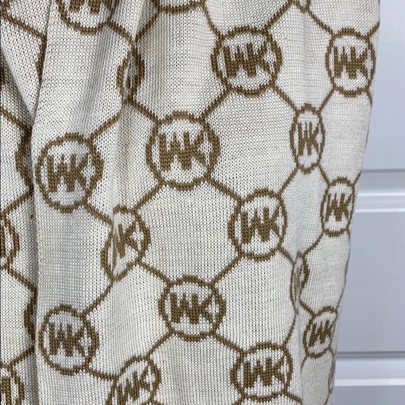 Michael Kors logo double side scarf - Picture 8 of 15